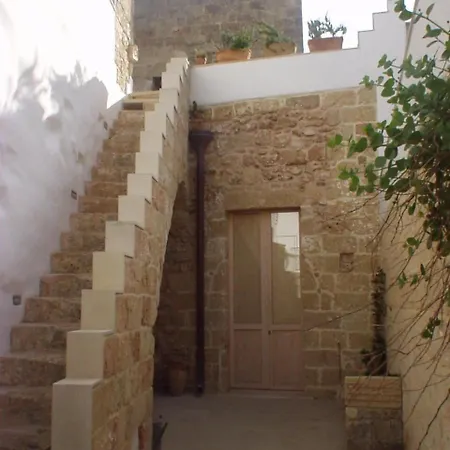 מלון Corte Dei Nonni 3*